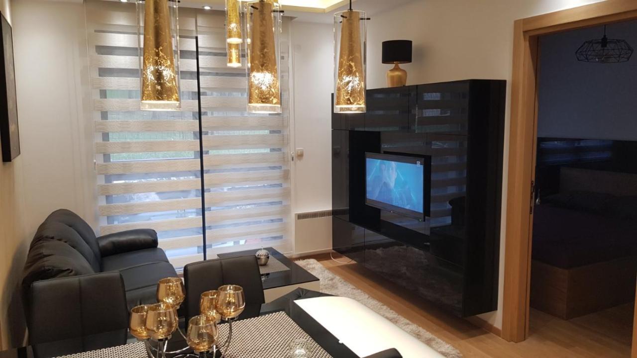 Lux Apartman S14 - Vila Pekovic * Ζλάτιμπορ