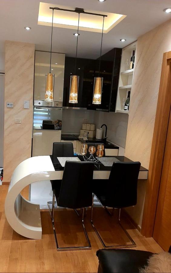 Lux Apartman S14 - Vila Pekovic Διαμέρισμα